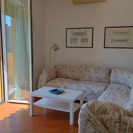 Tutto Intorno A Te * Genoa