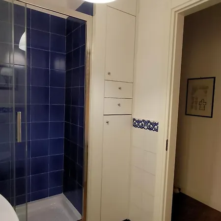 Tutto Intorno A Te Daire Cenova